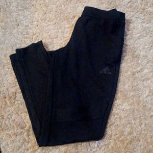 WOMANS SZ MED ALL BLACK ADIDADS TRACK PANT